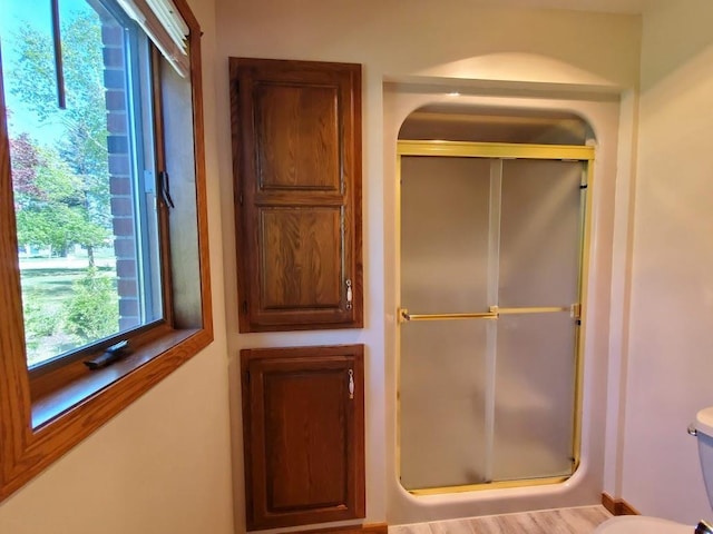 171 8th St, Clintonville, WI 54929 - full bath featuring a shower stall and toilet