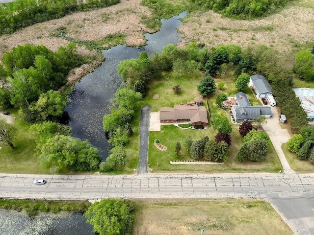 171 8th St, Clintonville, WI 54929 - bird's eye view of a large body of water