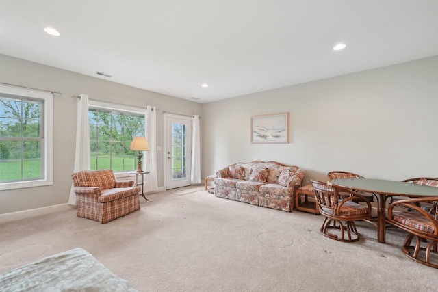 2140 Prairie View Pt, Lake Geneva, WI 53147 - carpeted living room featuring recessed lighting and baseboards
