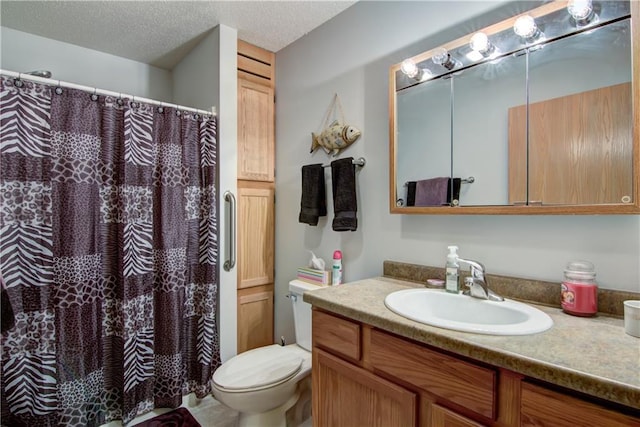 13037 40th Ave Ave, Chippewa Falls, WI 54729 - bathroom with vanity, toilet, a textured ceiling, and a shower with curtain