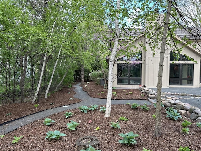 4330 Wilderness Dr, Mount Pleasant, WI 53403 - view of yard