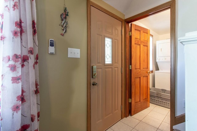 5582 Lake Rd, Oshkosh, WI 54902