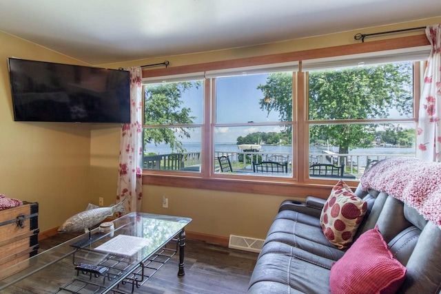 5582 Lake Rd, Oshkosh, WI 54902