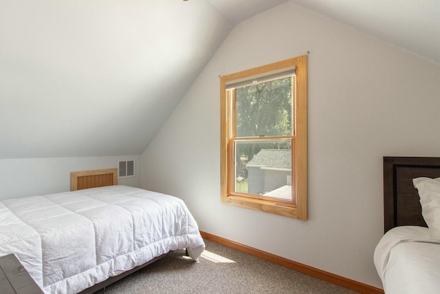 5582 Lake Rd, Oshkosh, WI 54902