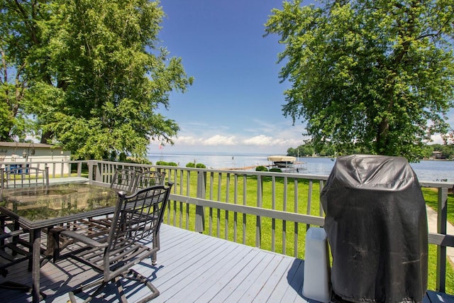 5582 Lake Rd, Oshkosh, WI 54902
