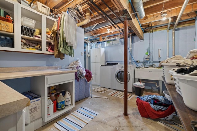 N6120 Evergreen Dr, Elkhorn, WI 53121 - unfinished below grade area featuring washer and dryer and a sink