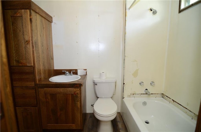 W2585 County Road R, Durand, WI 54736 - full bathroom featuring toilet and vanity