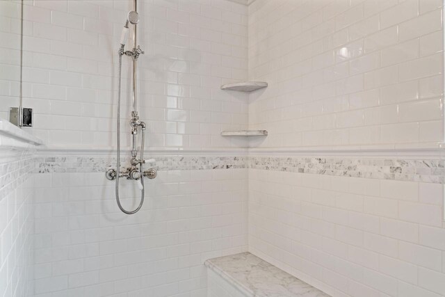 2663 N Wahl Ave, Milwaukee, WI 53211 - bathroom with tiled shower