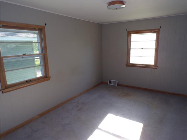 3212 Venus Ave, Eau Claire, WI 54703 - carpeted empty room with baseboards