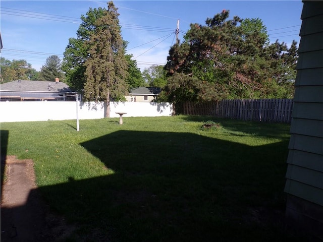 3212 Venus Ave, Eau Claire, WI 54703 - view of yard