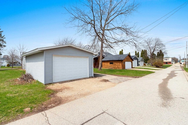 131 S Sidney St, Kimberly, WI 54136 - detached garage with dirt driveway