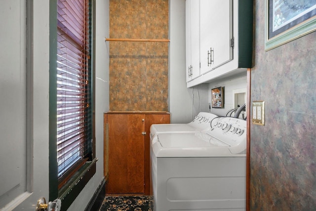 503 E Conant St, Portage, WI 53901 - laundry room featuring cabinet space and independent washer and dryer