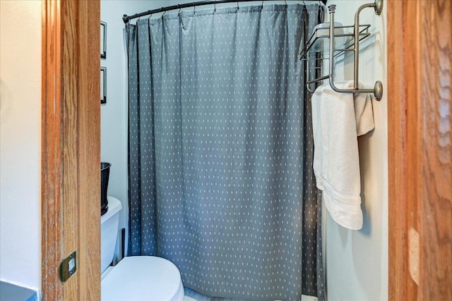 5438 Park Meadow Dr, Madison, WI 53704 - full bath with a shower with shower curtain and toilet