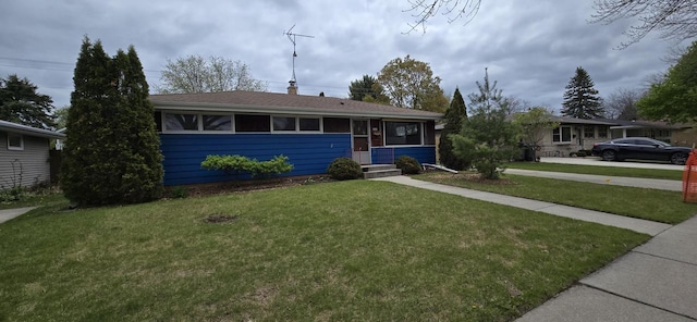 2905 S 18th St, Sheboygan, WI 53081 - view of front of house featuring a front yard