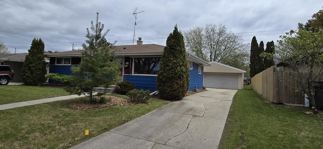 2905 S 18th St, Sheboygan, WI 53081 - ranch-style home featuring a detached garage
