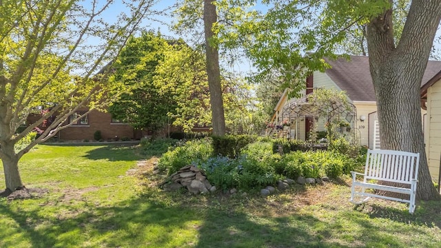 109 Doty St, Fremont, WI 54940 - view of grassy yard