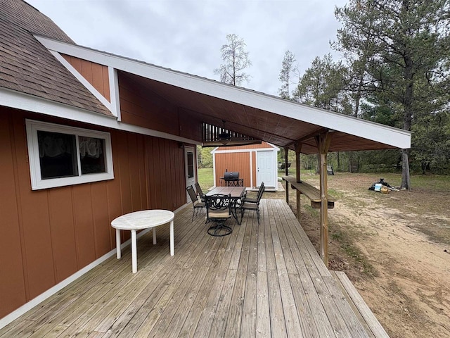 W5946 Beach Dr, New Lisbon, WI 53950 - deck featuring outdoor dining space