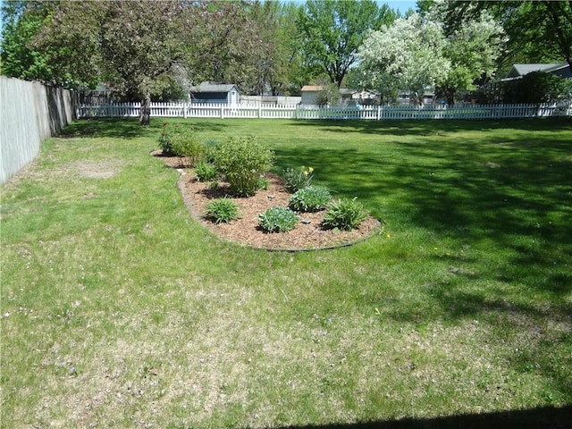 3412 Jill Ave, Eau Claire, WI 54701 - view of yard