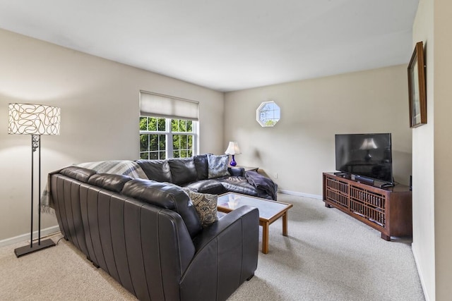 1293 Chesterwood Ln, Pewaukee, WI 53072 - living room with light carpet and baseboards