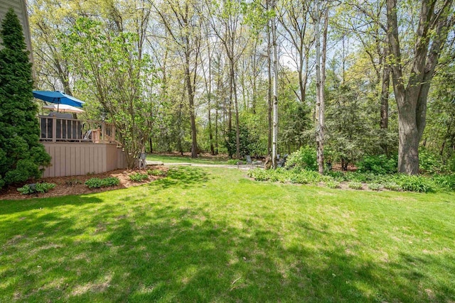 1516 Bradbury Ct, Green Bay, WI 54313 - view of green lawn featuring a wooden deck