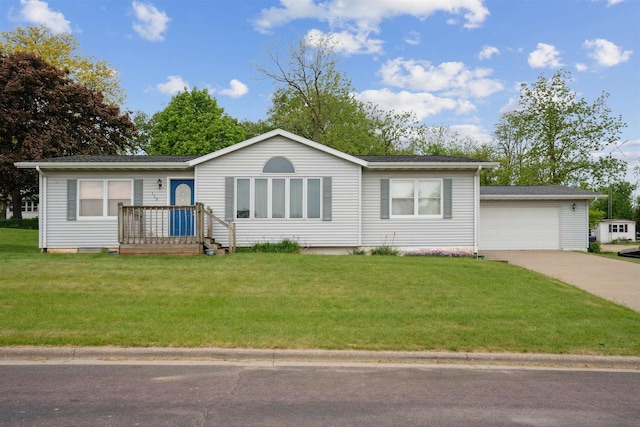 119 White St, Benton, WI 53803 - ranch-style house featuring a front lawn and a garage