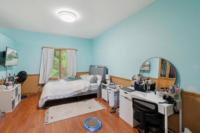 N124W13900 Lovers Ln, Germantown, WI 53022 - bedroom featuring wood finished floors and a desk