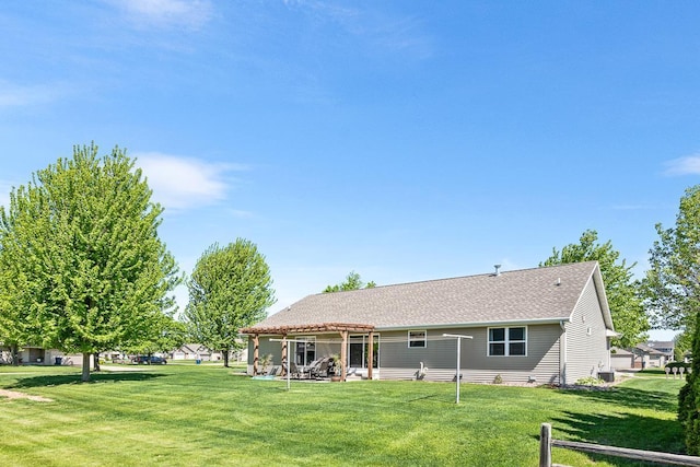 2891 Yellow Jasmine Way, Green Bay, WI 54313 - rear view of house with a lawn