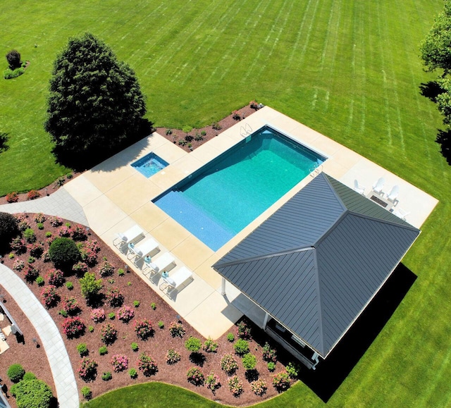 5021 Sherwood Ct, Burlington, WI 53105 - view of subject property with a pool area