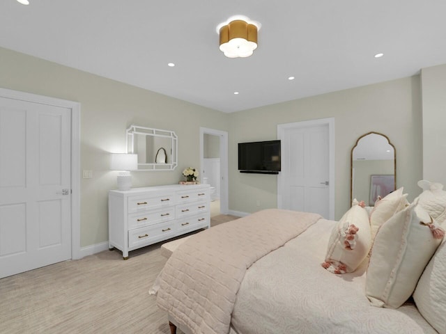 5021 Sherwood Ct, Burlington, WI 53105 - bedroom featuring baseboards, light colored carpet, and recessed lighting