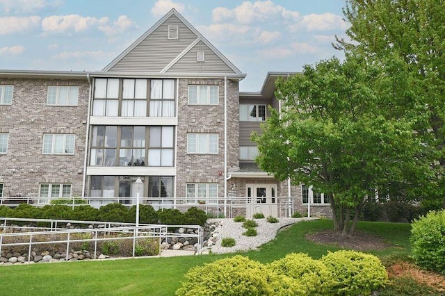 2142 Chateau Ct Unit 308-2, Grafton, WI 53024 - view of building exterior
