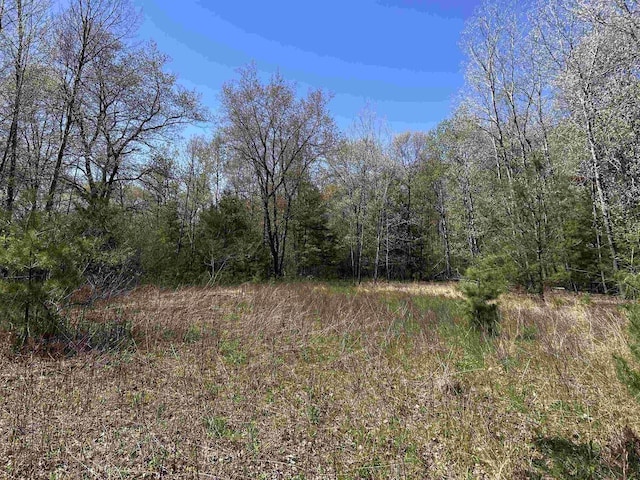 Leaf Rd, Marinette, WI 54143