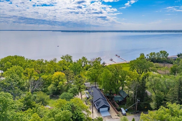 103 Lake Ct, Edgerton, WI 53534 - drone / aerial view of a large body of water