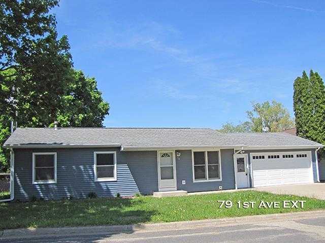 79 1st Ave, Benton, WI 53803 - single story home featuring an attached garage, a front yard, and driveway