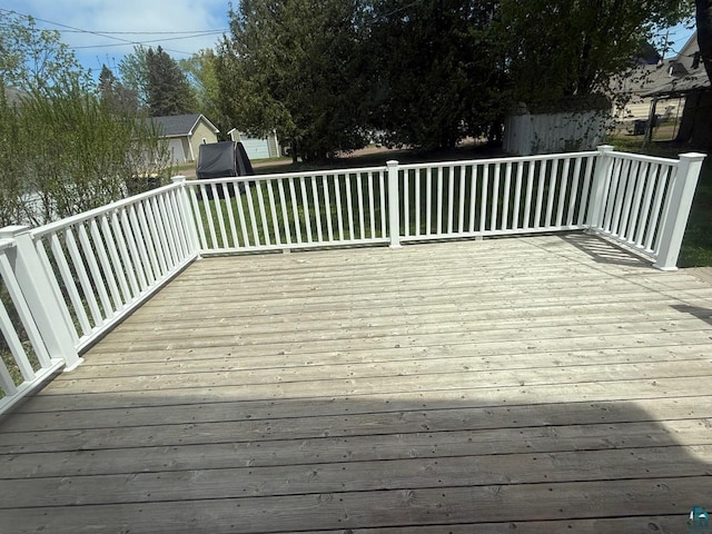514 W 9th Ave, Ashland, WI 54806 - view of wooden terrace