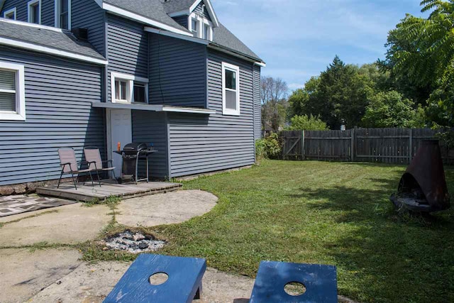 202 Wisconsin St, Mauston, WI 53948 - view of yard with a patio area