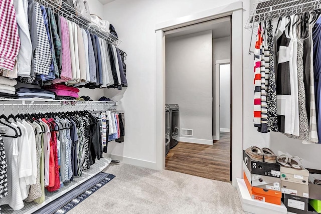 441 Longwood Ln, Wrightstown, WI 54180 - spacious closet featuring carpet flooring