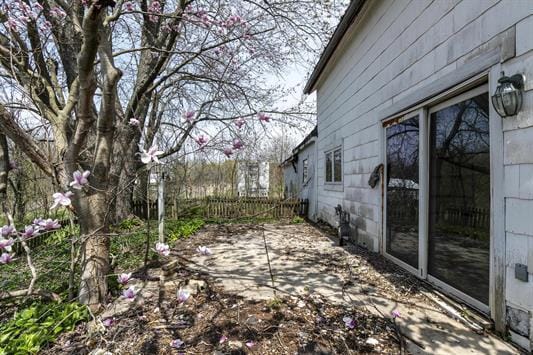 2608 County Road T, Sun Prairie, WI 53590 - view of patio / terrace
