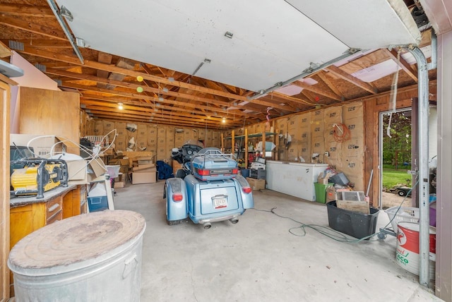 W8749 Hunters Rd, Hortonville, WI 54944 - view of garage