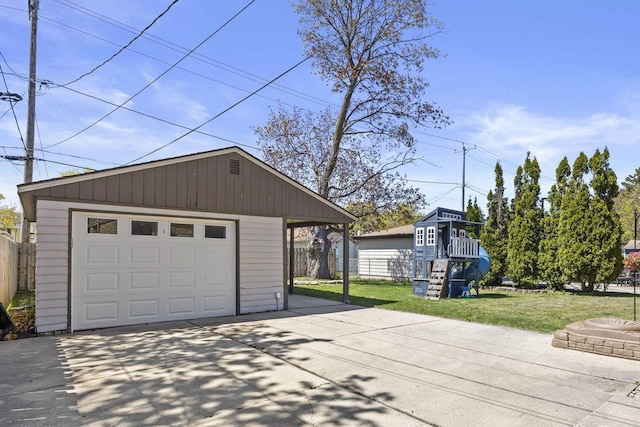 4415 S 5th St, Milwaukee, WI 53207 - detached garage featuring driveway