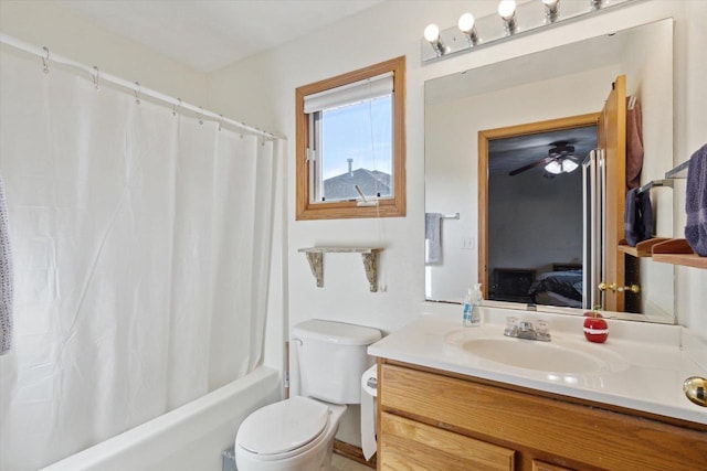 605 E Rime St, Orfordville, WI 53576 - bathroom featuring ensuite bathroom, vanity, toilet, and shower / bath combo with shower curtain