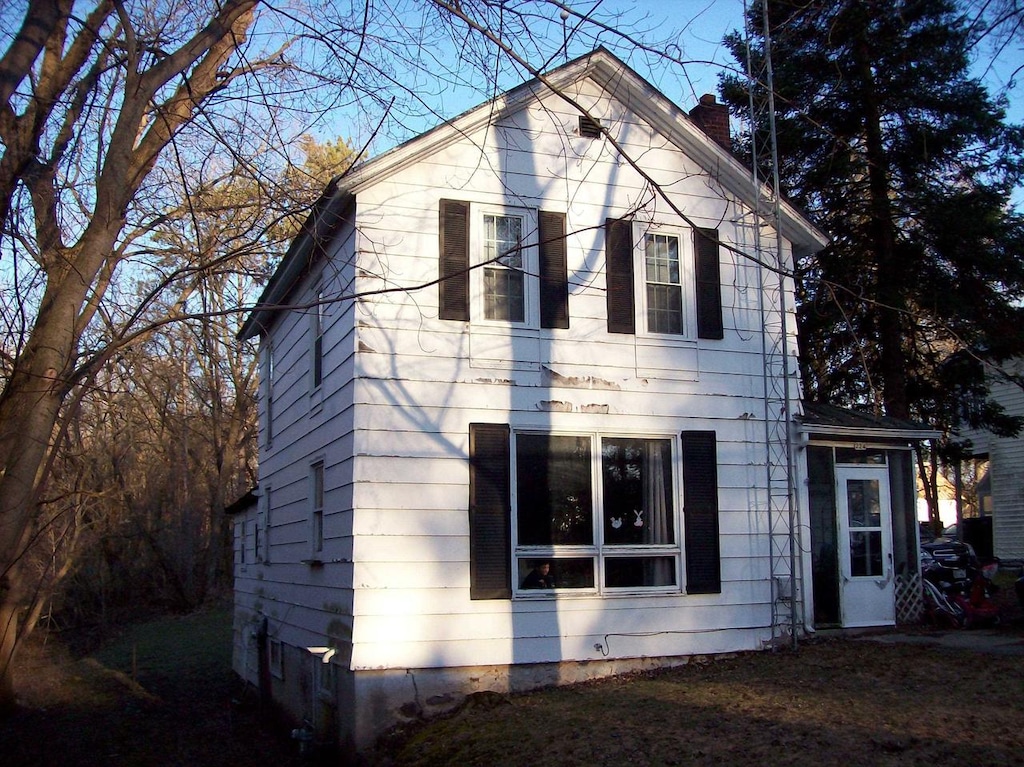 224 N Main St, Westfield, WI 53964 - view of front facade with a chimney