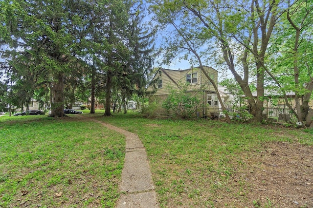 5015 N 25th St, Milwaukee, WI 53209 - view of grassy yard