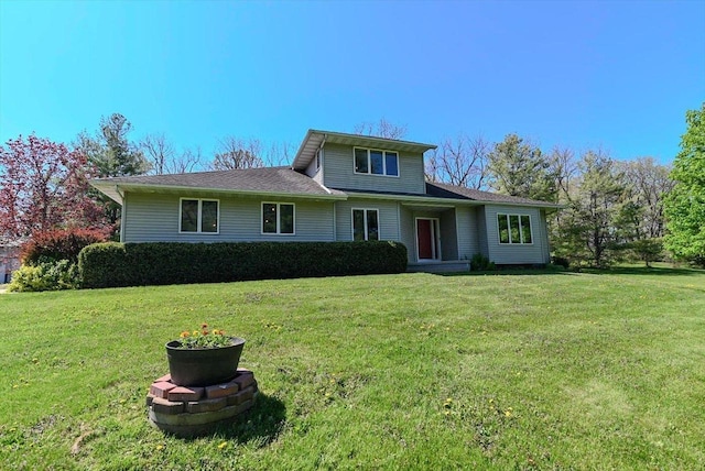 6460 Shady Bend Rd, Verona, WI 53593 - traditional-style home featuring a front lawn