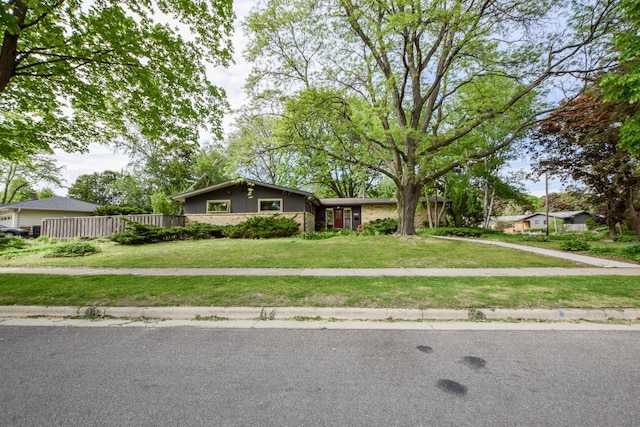 5102 Marathon Dr, Madison, WI 53705 - view of front of home with a front yard