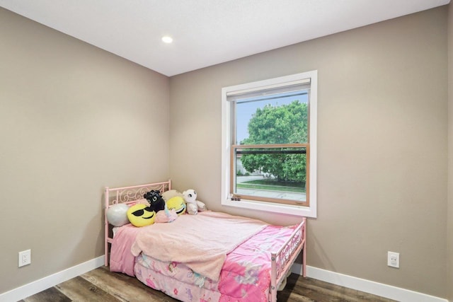 1902 Winfield Dr, Reedsburg, WI 53959 - bedroom featuring baseboards, wood finished floors, and recessed lighting