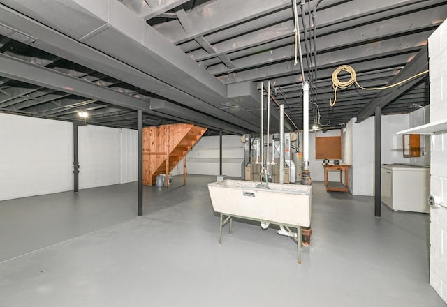 9530 W Debbie Ln, Milwaukee, WI 53224 - view of below grade area