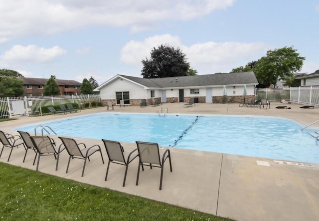 10416 W Whitnall Edge Ct Unit 102, Franklin, WI 53132 - community pool featuring a patio area