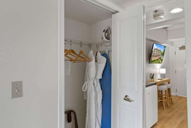 335 Wrigley Dr Unit 411, Lake Geneva, WI 53147 - view of closet