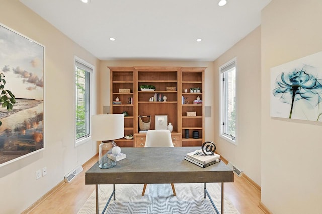 1420 N Astor St, Milwaukee, WI 53202 - office area featuring light wood-style floors, baseboards, and recessed lighting