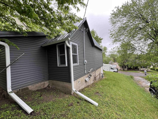 667 S Ira St, Richland Center, WI 53581 - view of property exterior with a yard